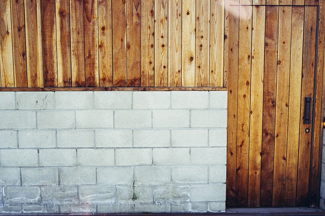 dřevěná stěna